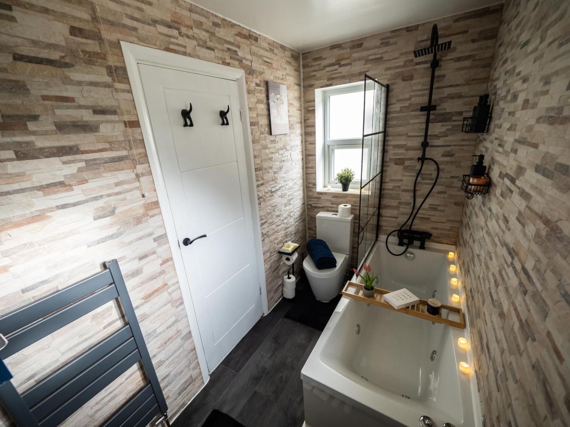Apartamento Seaside Retreat: Luxury 1-Bed, Free Parking Portsmouth Exterior foto