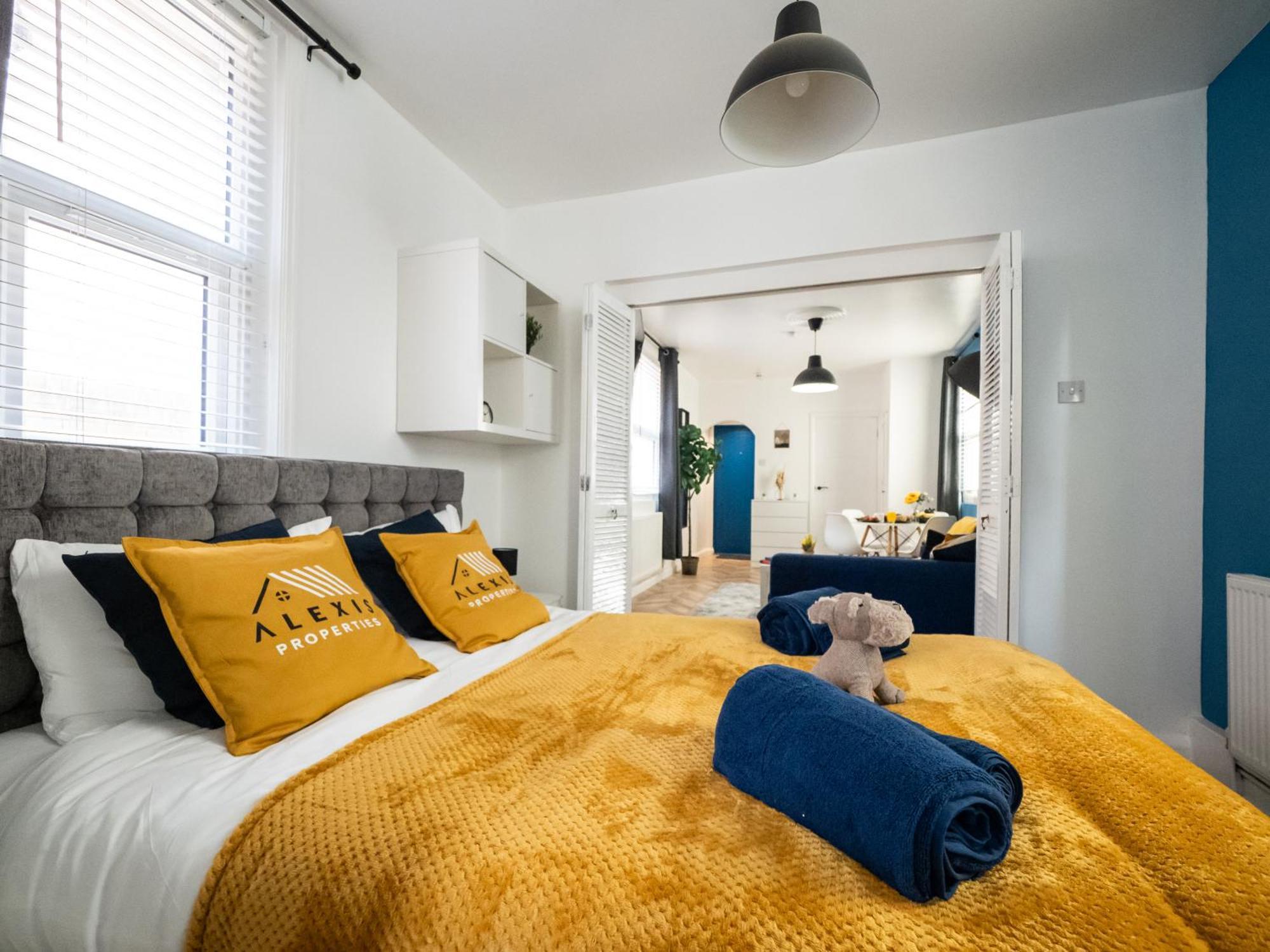 Apartamento Seaside Retreat: Luxury 1-Bed, Free Parking Portsmouth Exterior foto
