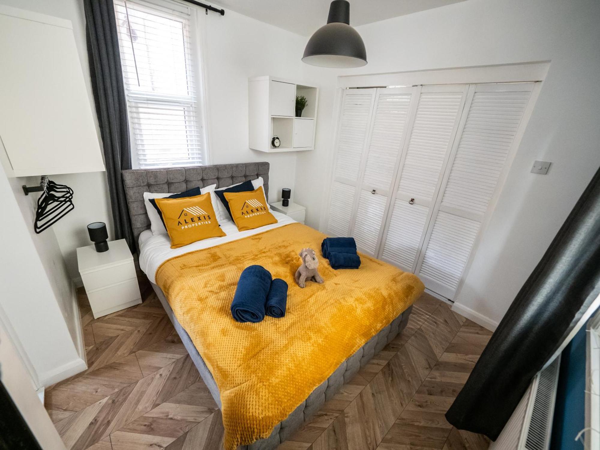 Apartamento Seaside Retreat: Luxury 1-Bed, Free Parking Portsmouth Exterior foto