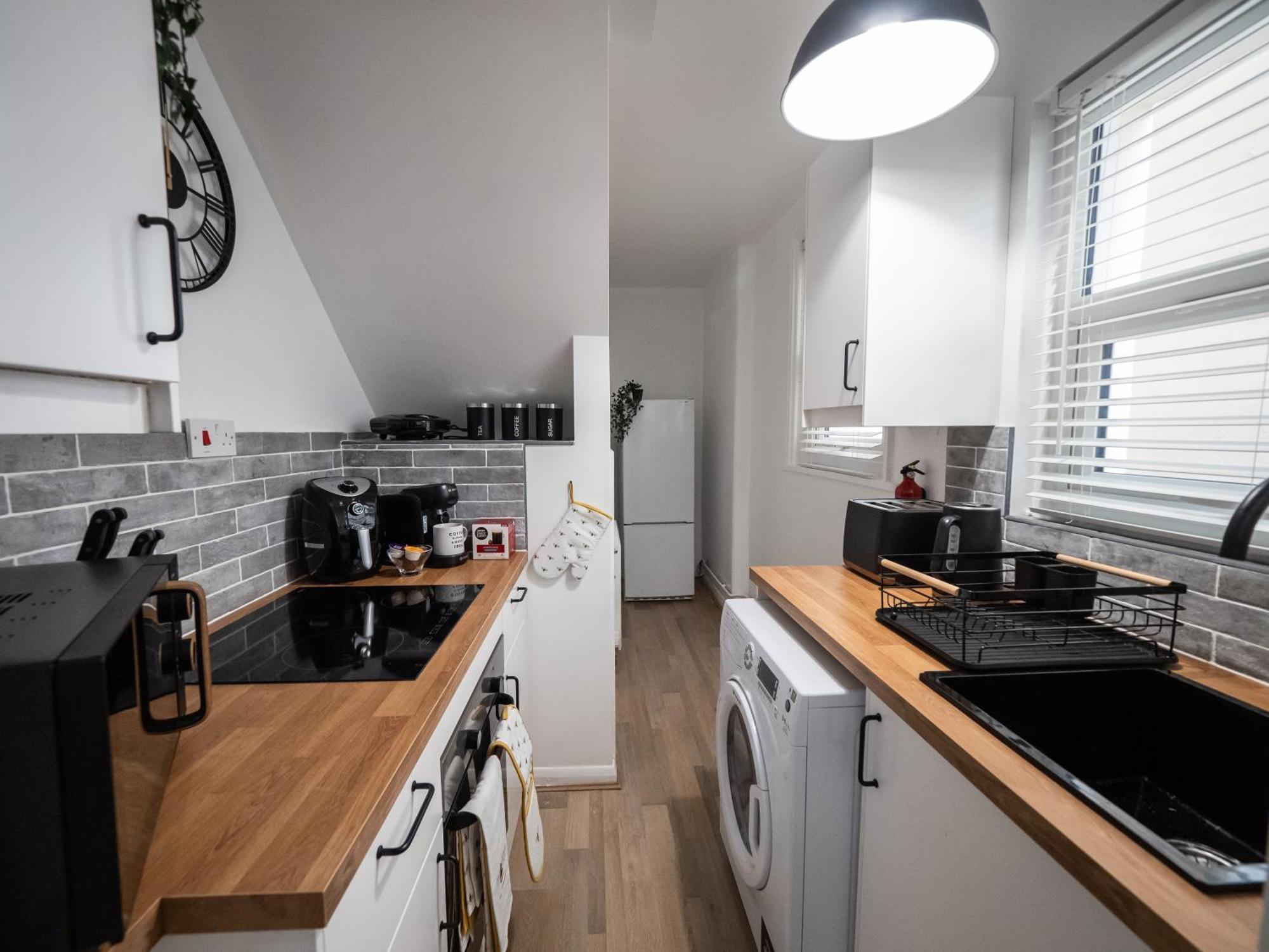 Apartamento Seaside Retreat: Luxury 1-Bed, Free Parking Portsmouth Exterior foto